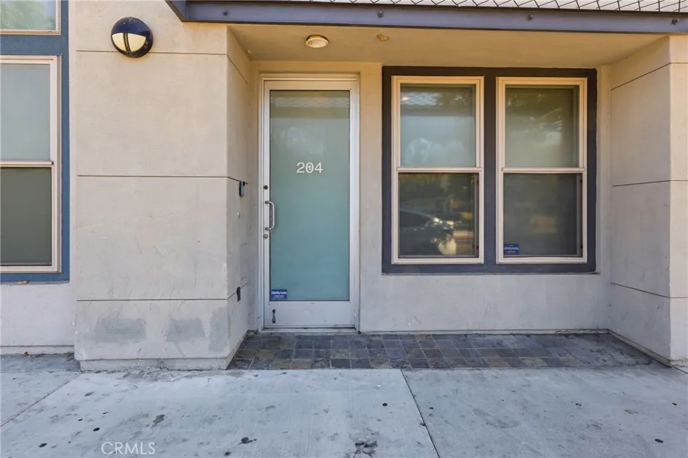 204 E 3rd Street Santa Ana, CA 92701