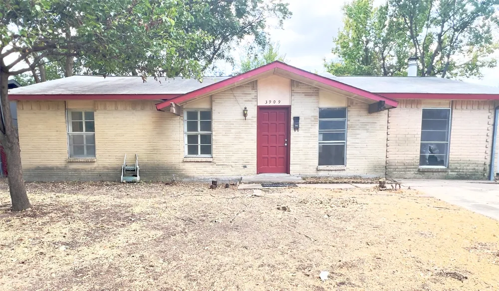 3909 Cambridge Drive Garland, TX 75043