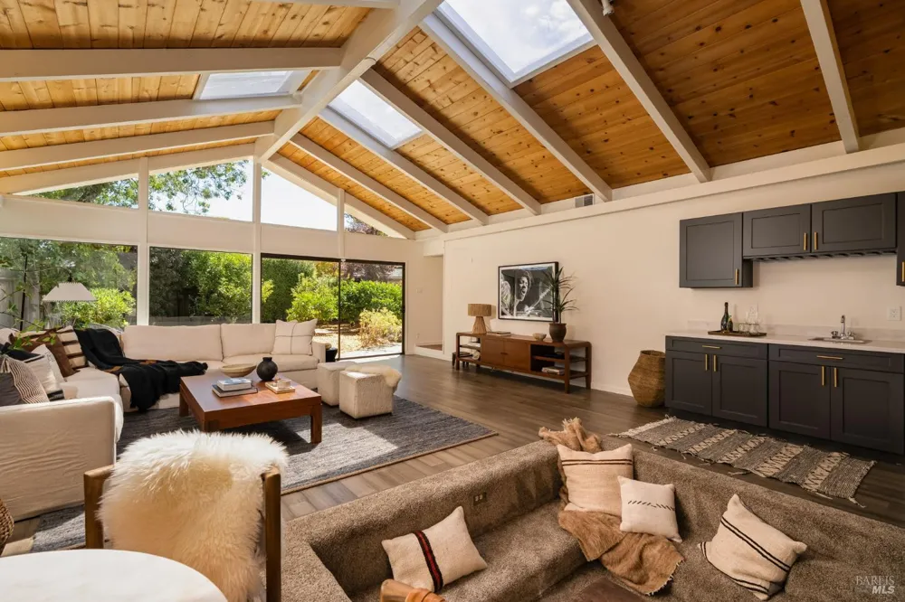 9 Sherwood Court Kentfield, CA 94904