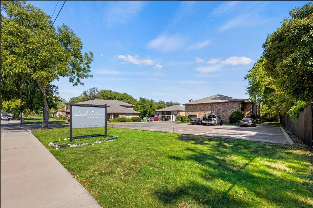 1935 Cranford Drive #104 Garland, TX 75041