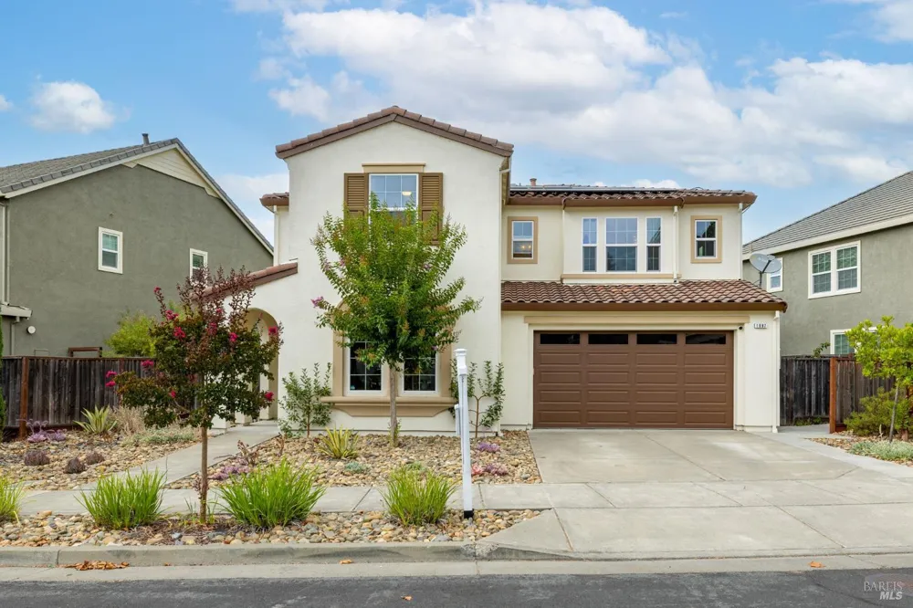 1987 Woodsage Way Santa Rosa, CA 95404