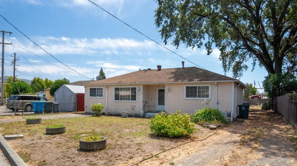 1444 Gloria Drive Santa Rosa, CA 95407