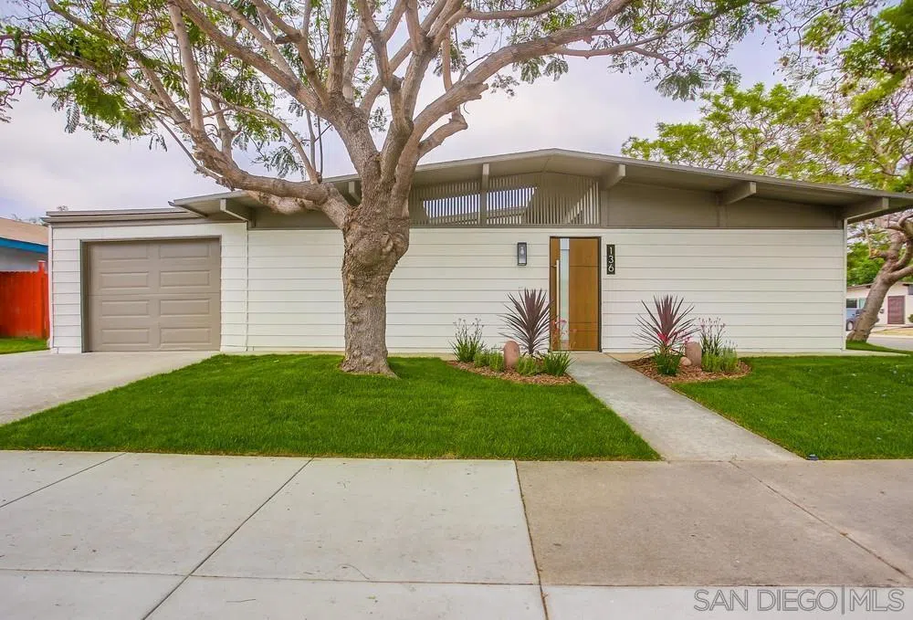 136 Frontier Dr Oceanside, CA 92054