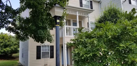 103 Scott Lane #103