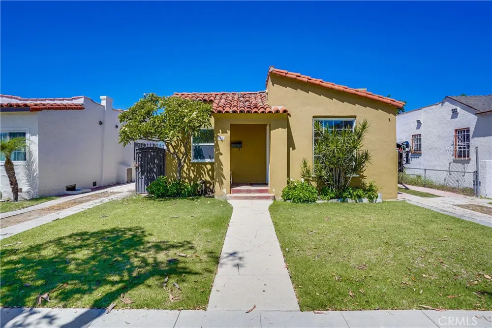 1643 E Mckenzie Street Long Beach, CA 90805