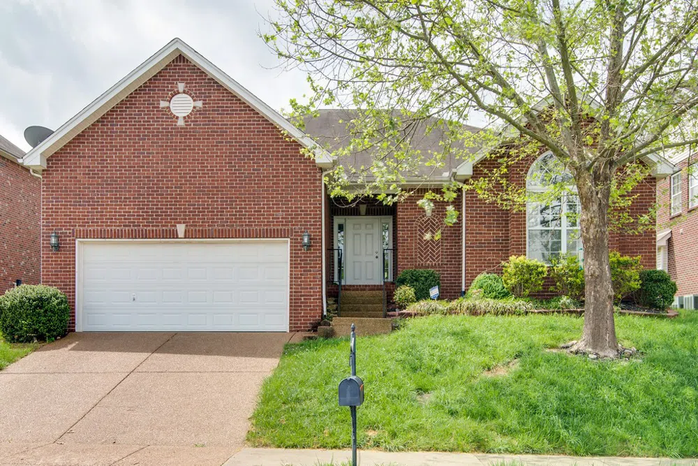7029 Oak Brook Ter Brentwood, TN 37027