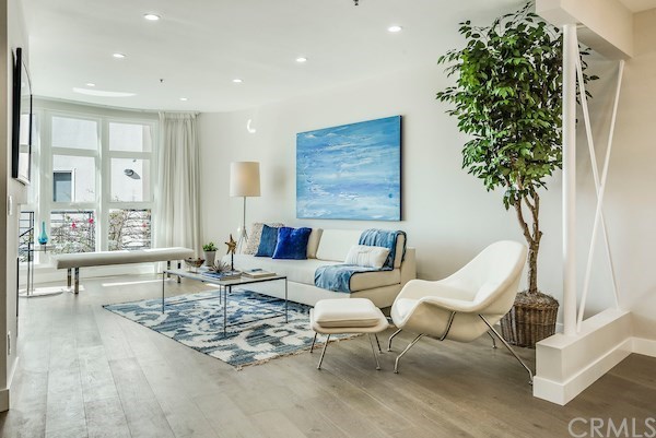 2913 3rd Street #308 Santa Monica, CA 90405
