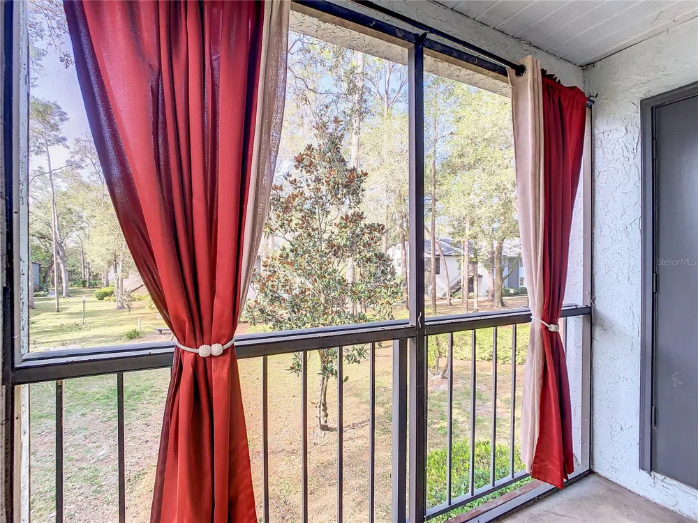 196 RIVERBEND DRIVE #201