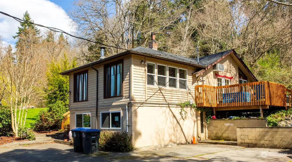 19640 10th Avenue NE