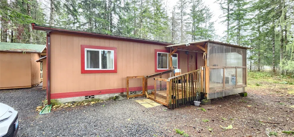 274 W Forest Green Lane