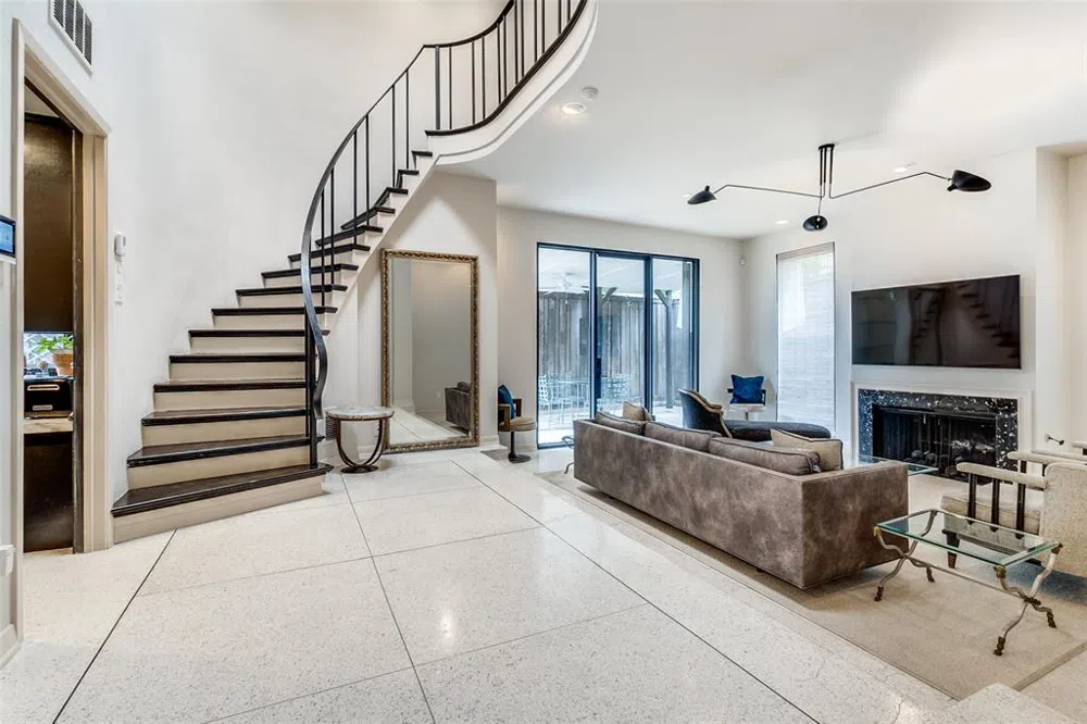 3717 Prescott Avenue