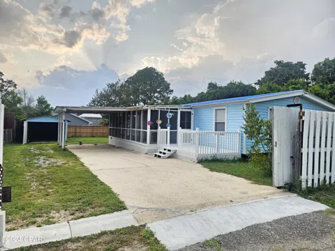 325 Palm Drive