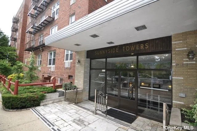 46-01 39th Avenue #601 Sunnyside, NY 11104