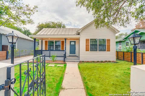 318 Lone Star Blvd