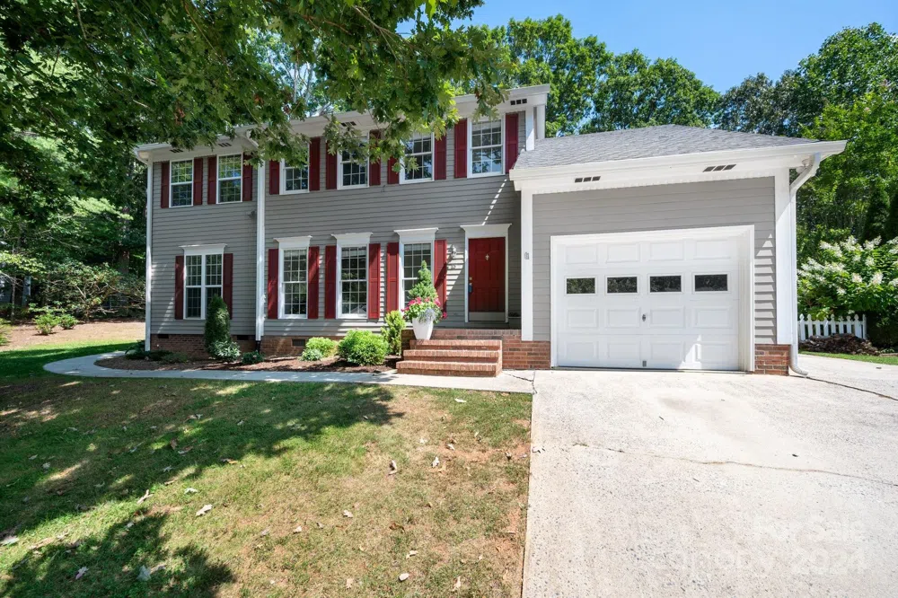 15 Bear Knoll Drive Asheville, NC 28805