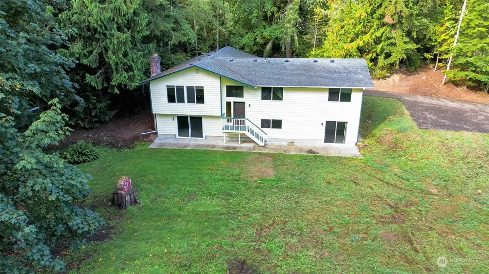 6335 SE Heather Lane