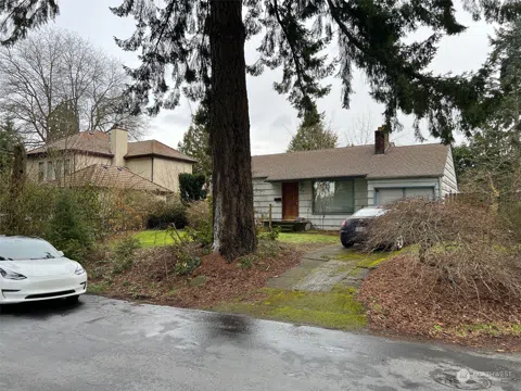 8016 Fairway Drive