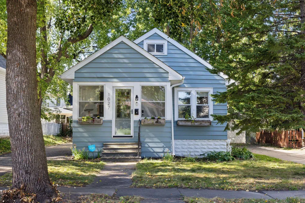 1027 Avon Street N