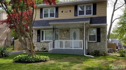 209 Buttonwood Drive
