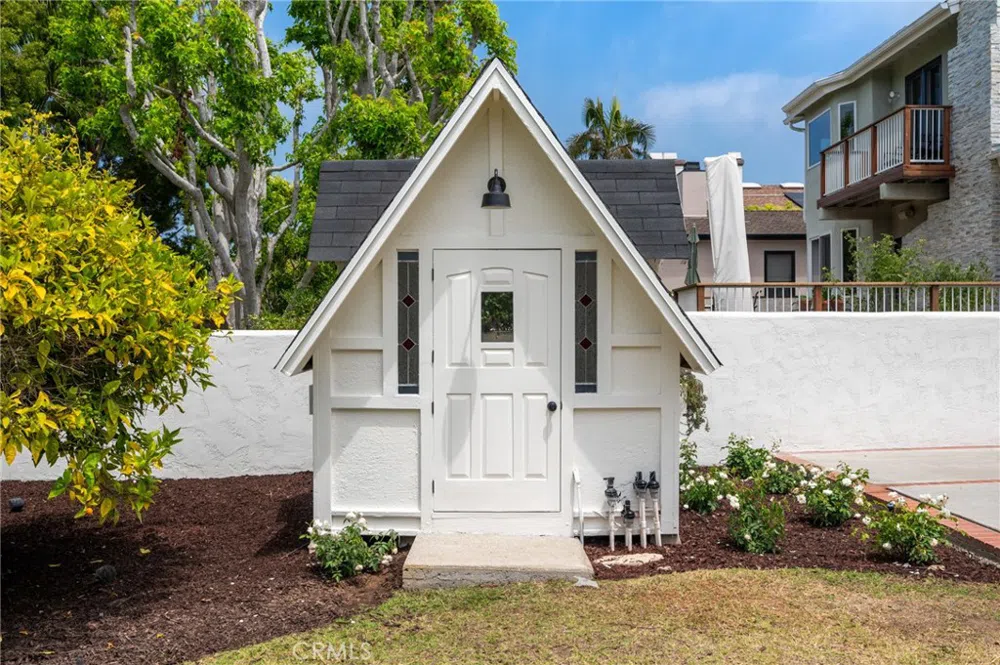 1511 3rd Street Manhattan Beach, CA 90266