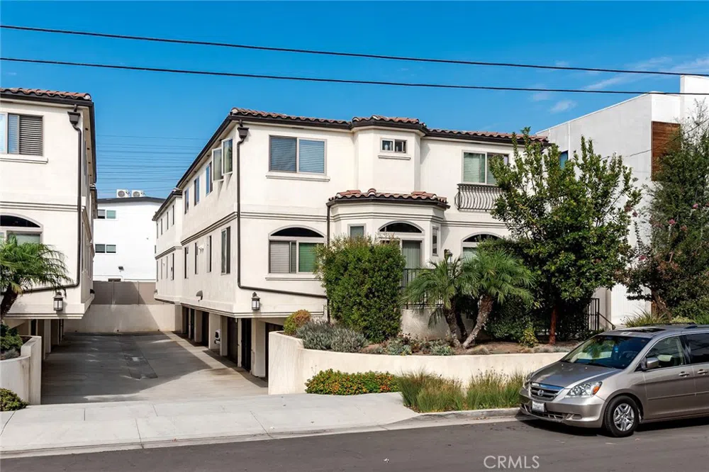 429 Indiana Street #C