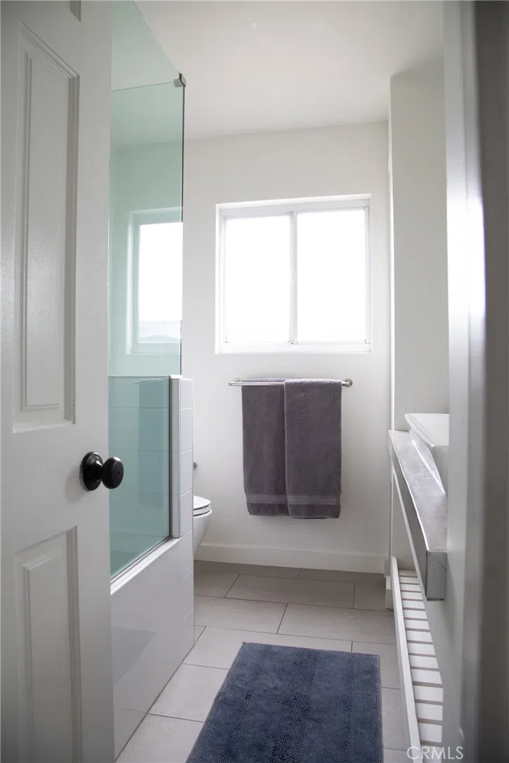 201 21st Place #2 Manhattan Beach, CA 90266