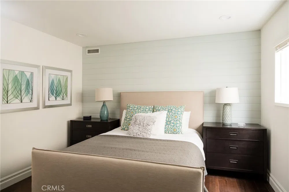 201 21st Place #2 Manhattan Beach, CA 90266