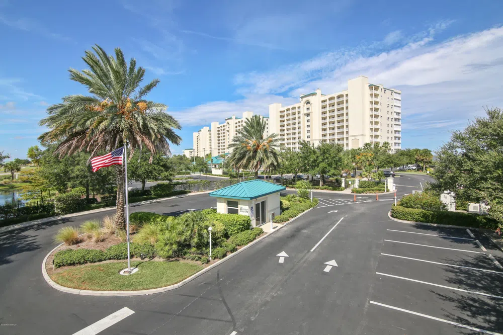 7 Indian River Avenue