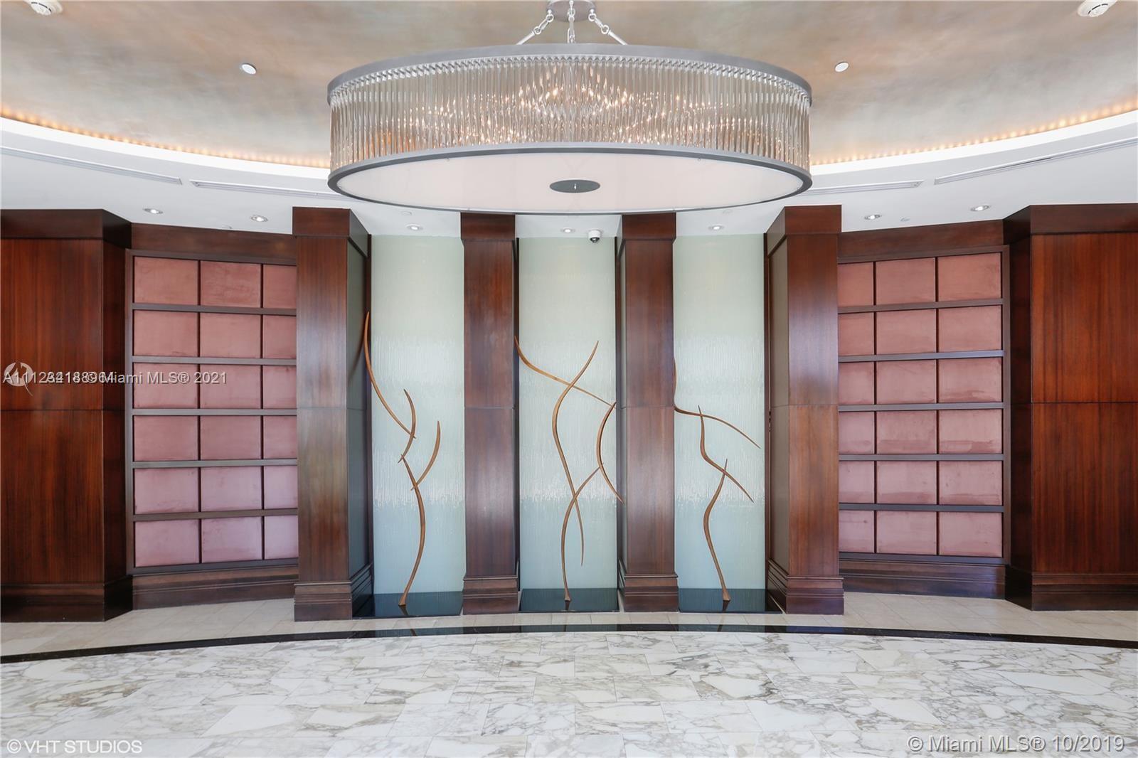 4391 Collins Ave #623