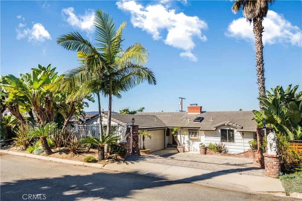 144 Via Los Miradores Redondo Beach, CA 90277