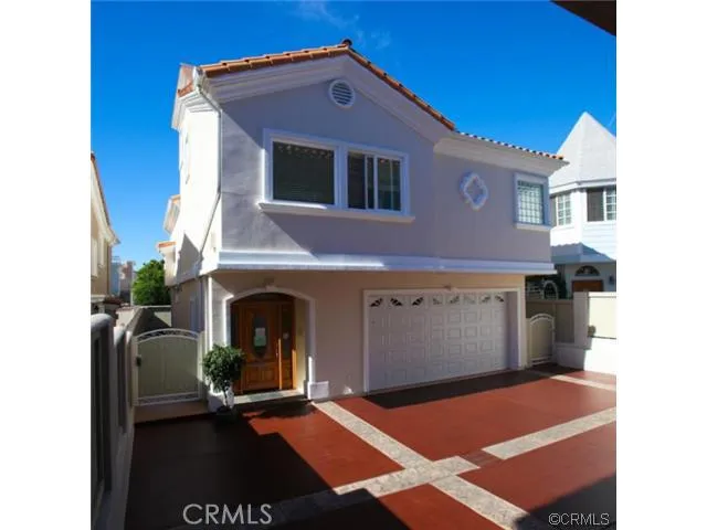 215 S Irena Avenue #B Redondo Beach, CA 90277