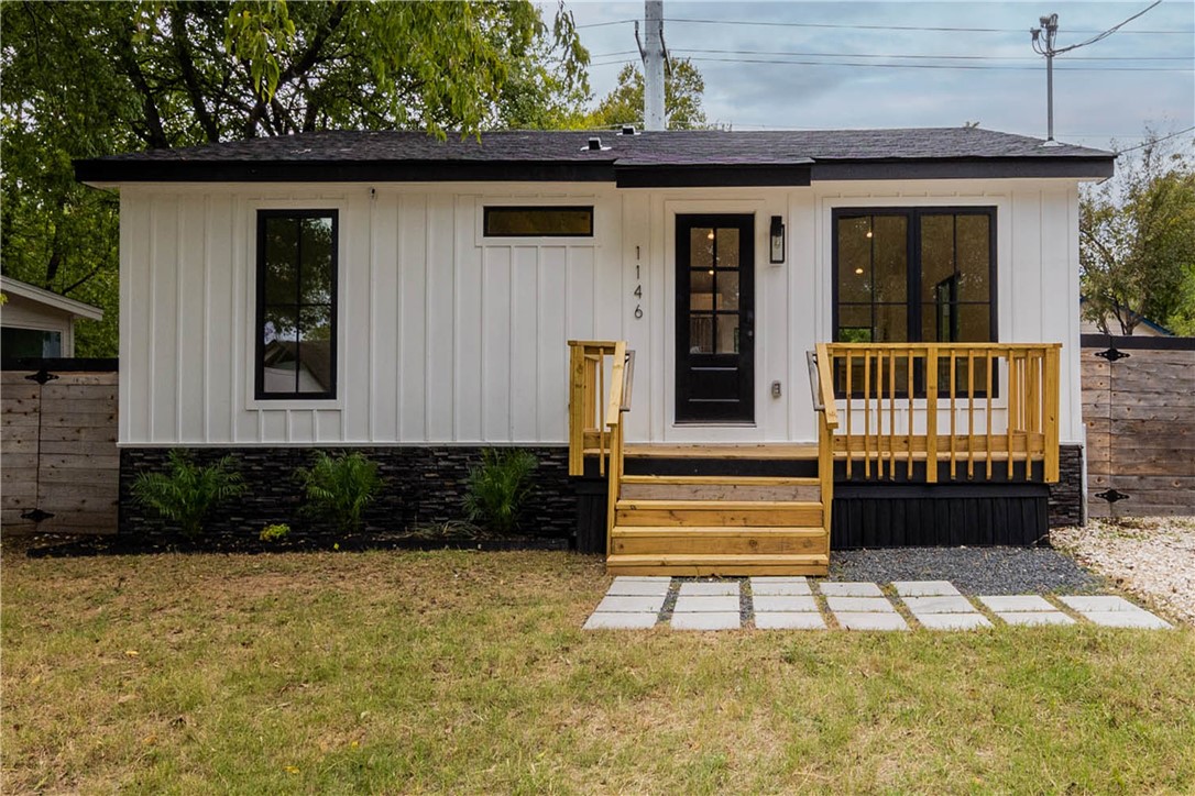 1146 Richardine Avenue