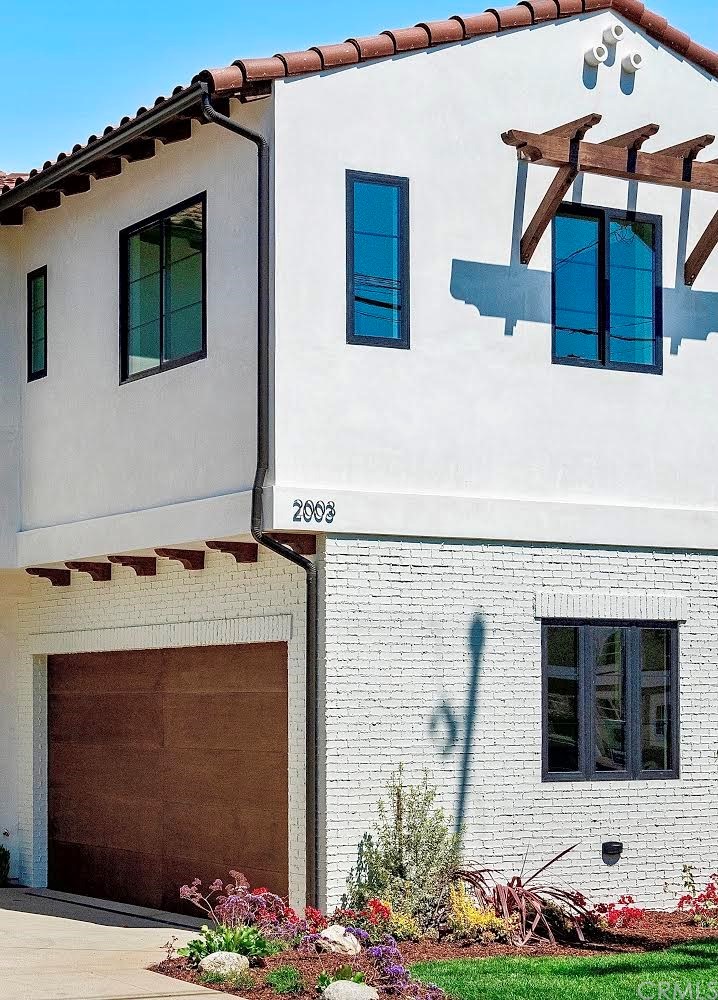 2003 Gates Avenue #B