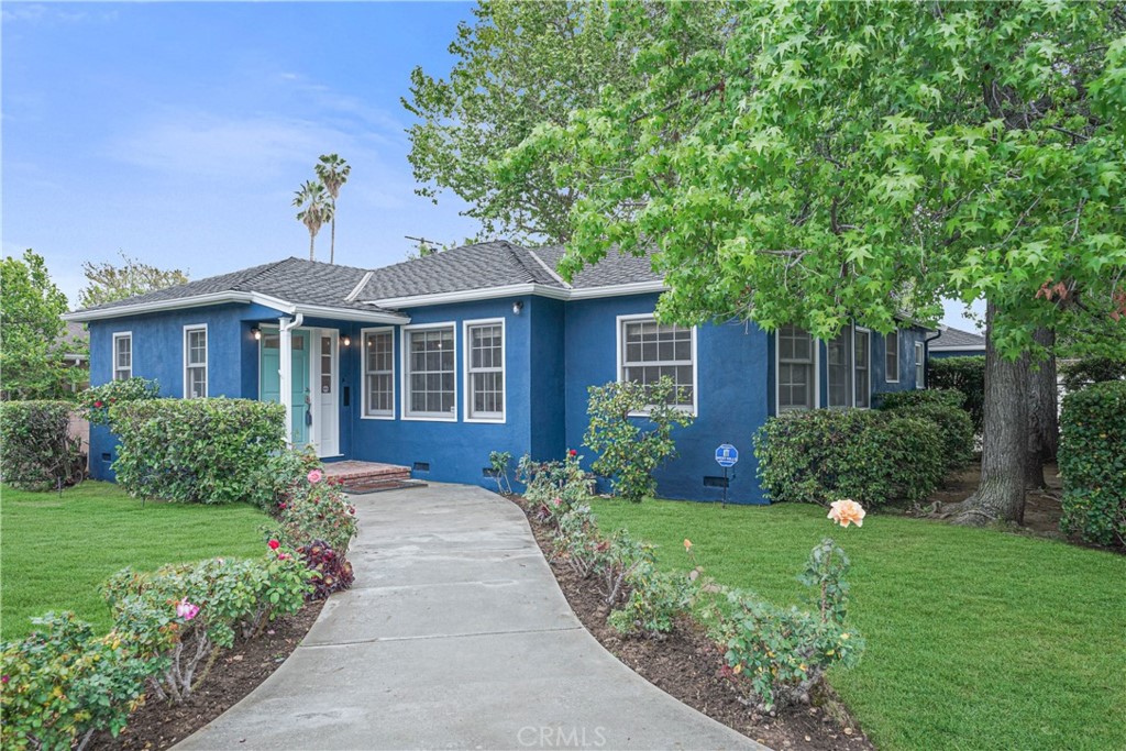 16858 Clark Street Encino, CA 91436