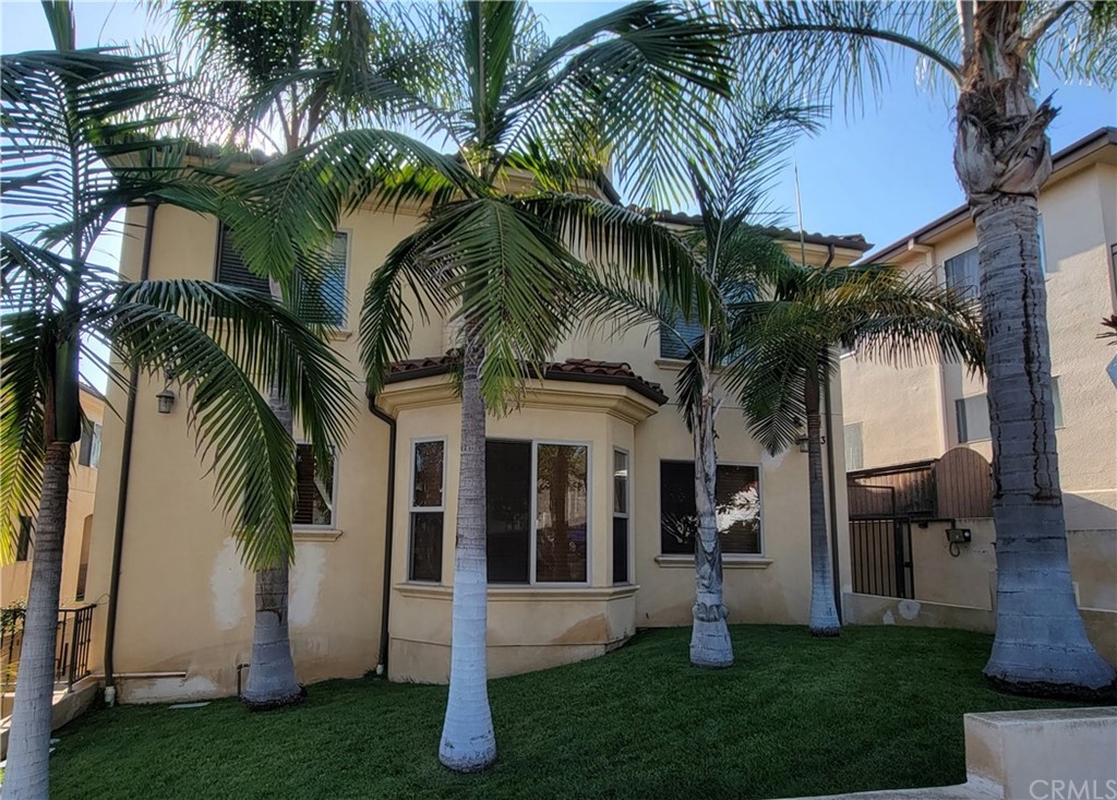 223 Penn Street #B El Segundo, CA 90245
