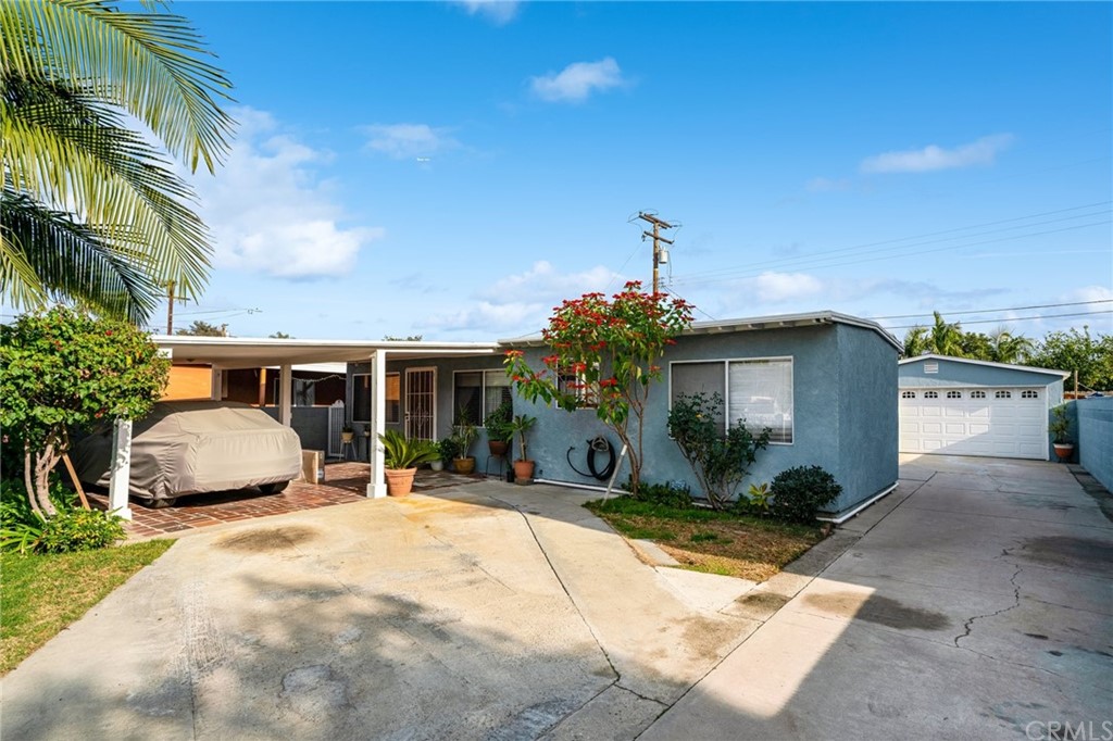 13606 Jetmore Avenue Paramount, CA 90723