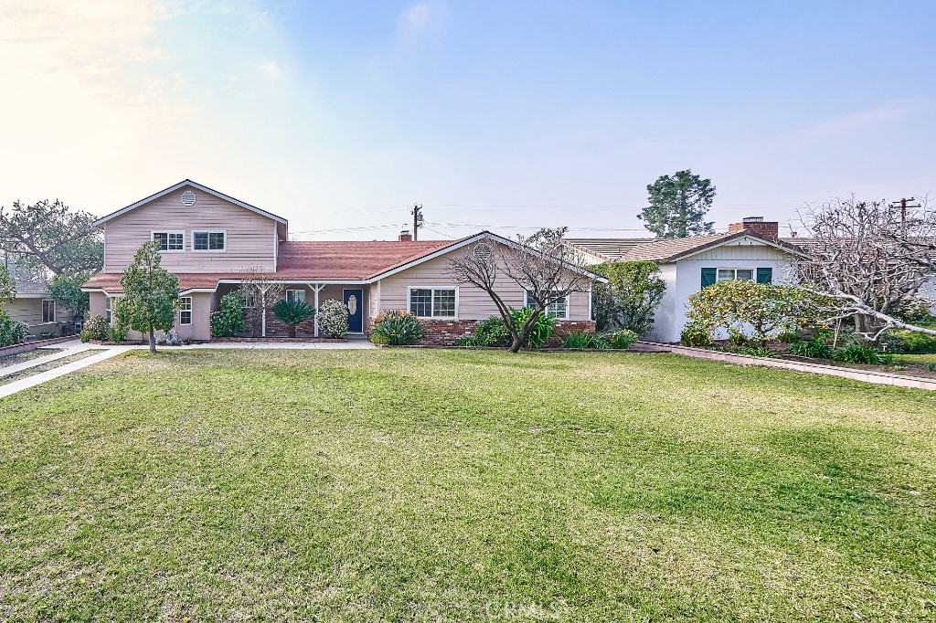 1375 N Euclid Avenue