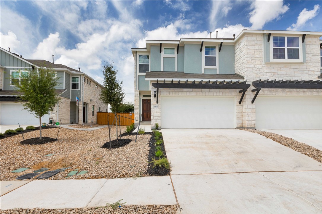 2207 Rocoso Trail