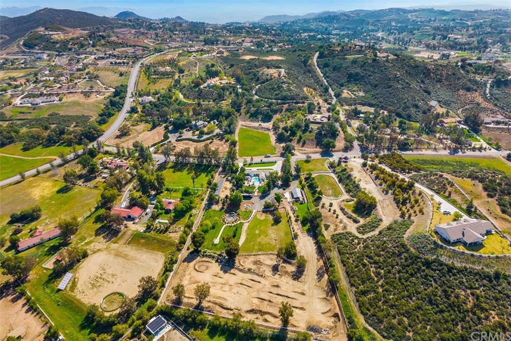 38417 Avenida Bonita Murrieta, CA 92562