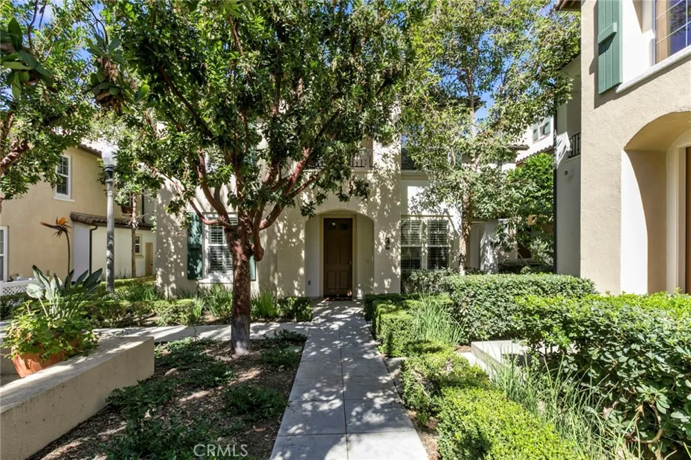 41 Perennial Irvine, CA 92603