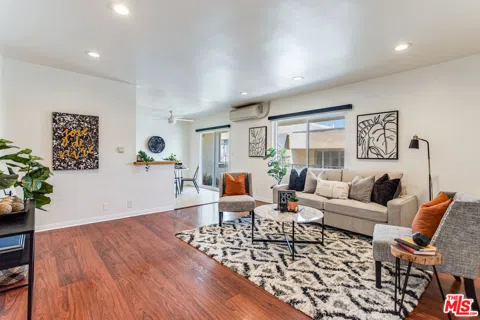 559 E HAZEL STREET #6