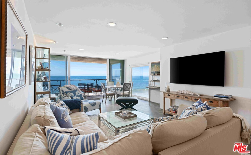 20616 Pacific Coast Highway