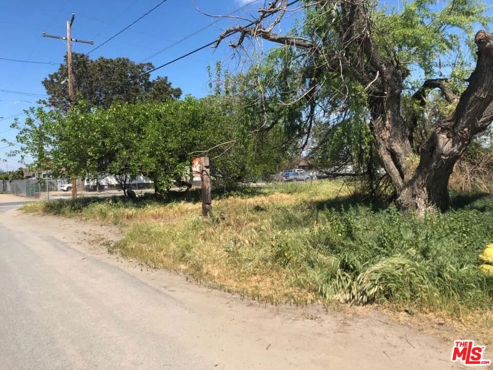14486 Tobias Tulare, CA 93257