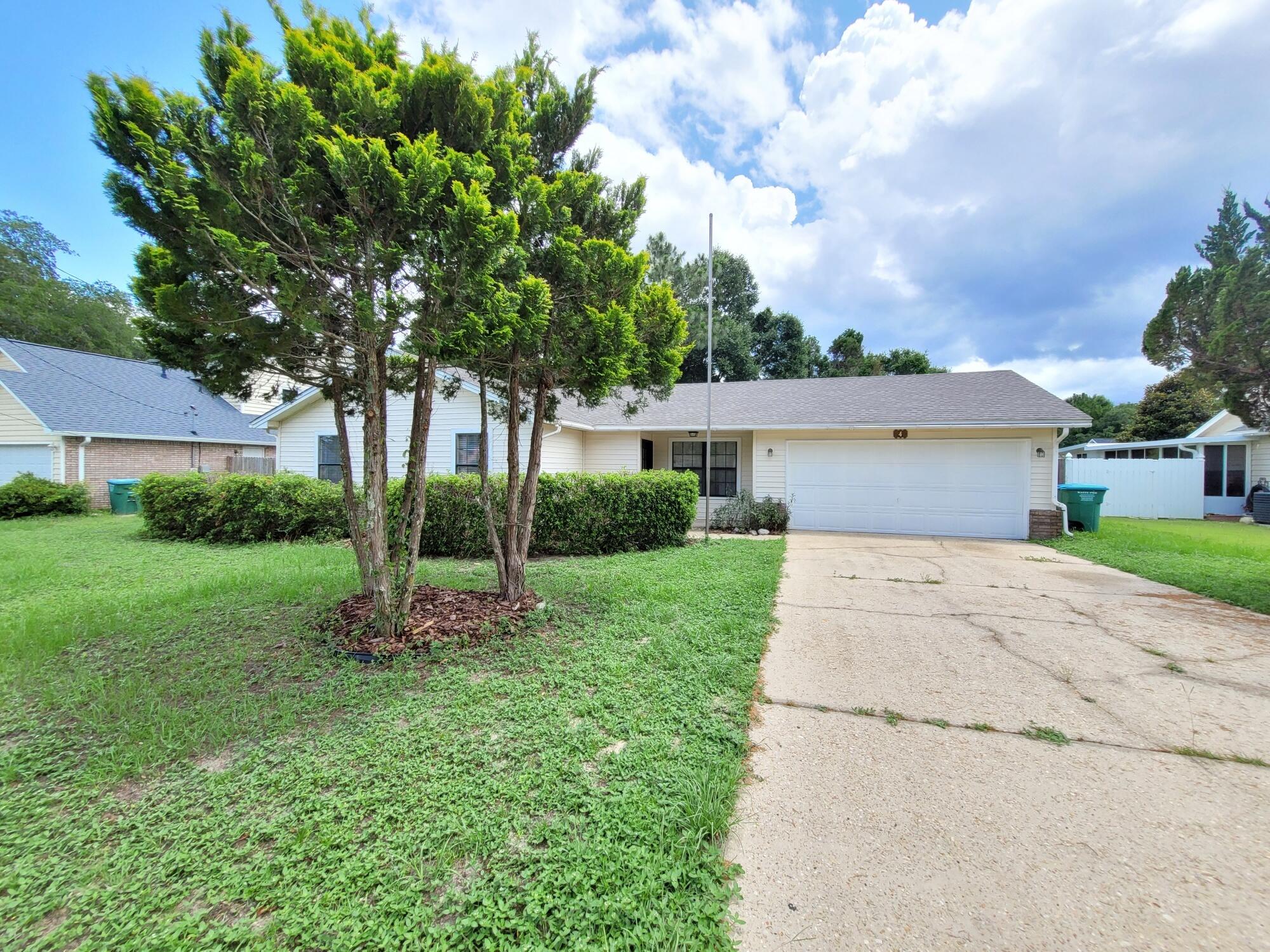 4 Holly Road