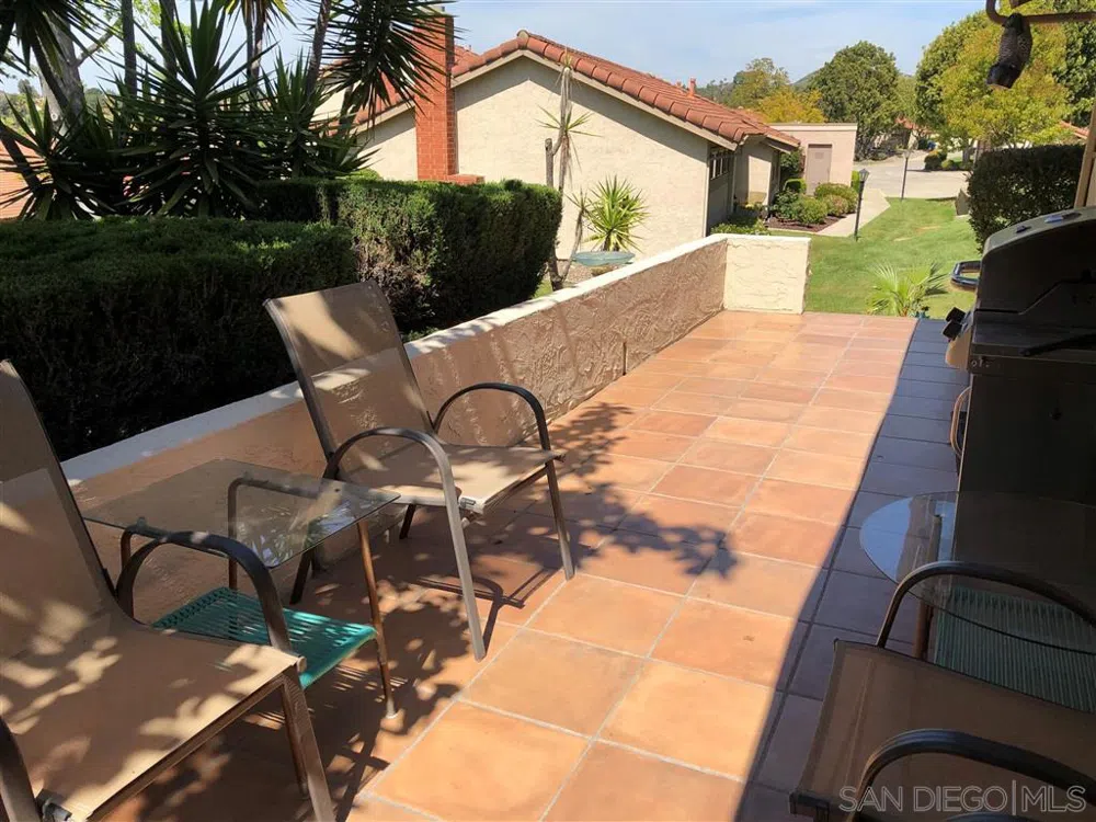17477 Plaza Dolores San Diego, CA 92128
