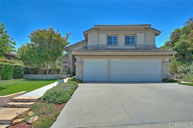 15043 Avenida Compadres