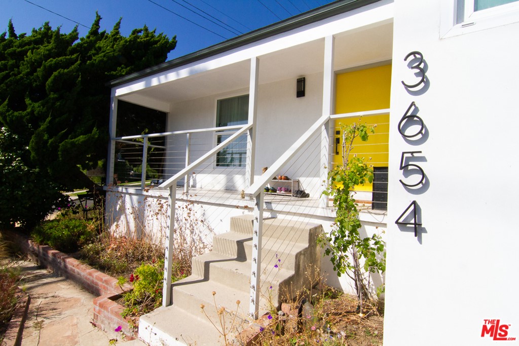 3654 S Stewart Avenue Los Angeles, CA 90066