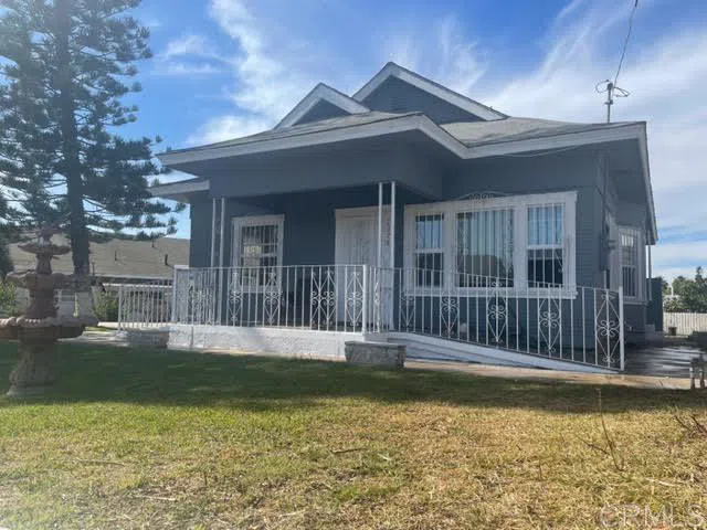 2378 Smythe Avenue San Ysidro, CA 92173