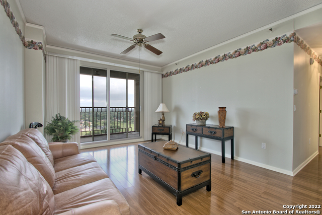 1 Towers Park Ln #1809