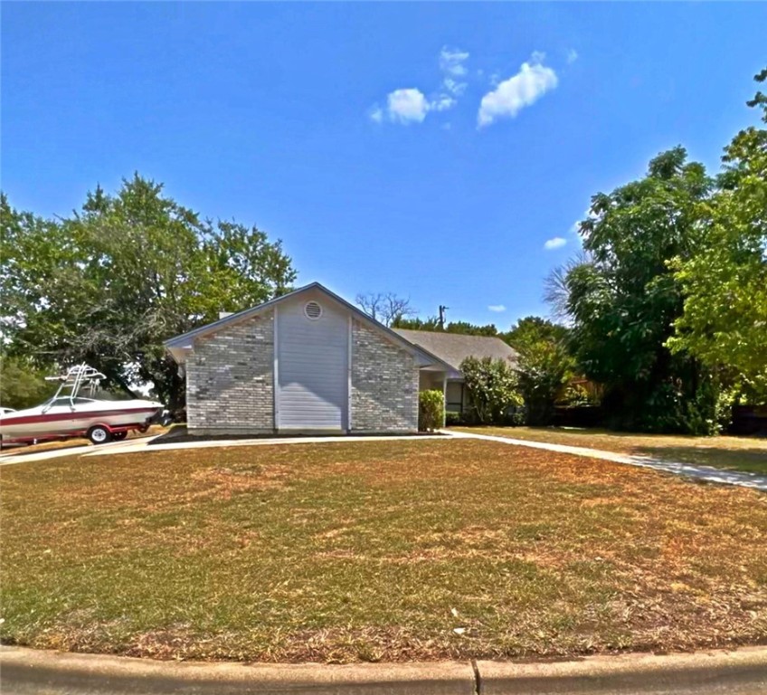 1702 Tanglewood Drive